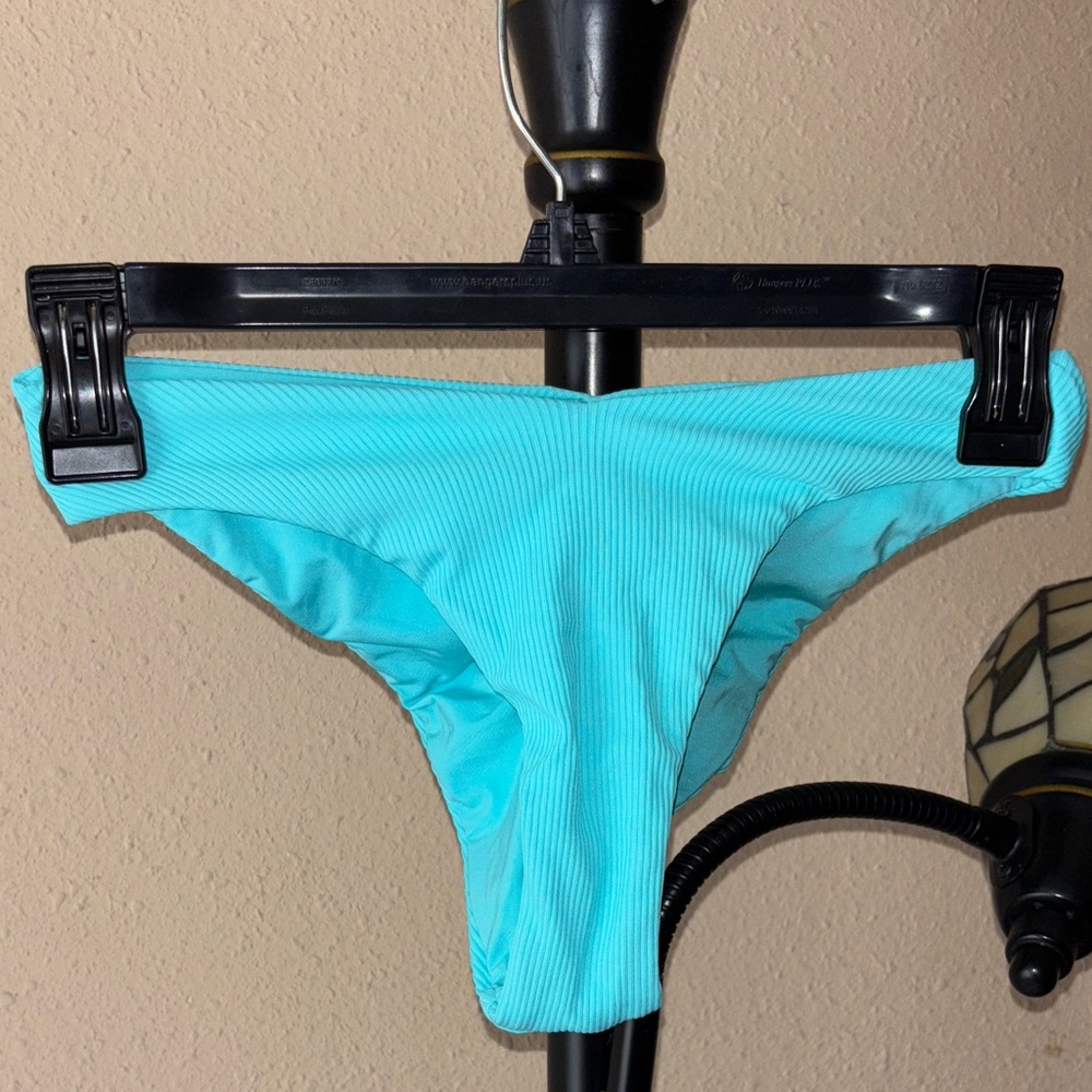 NEW WITH TAGS 🏷️ Aqua Blue Bikini Bottom